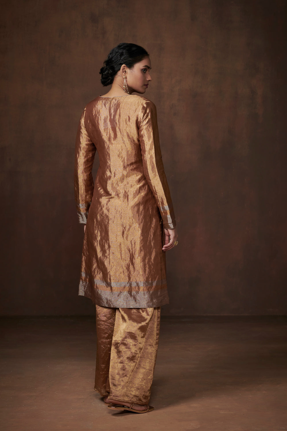 Chandra Dressfolk