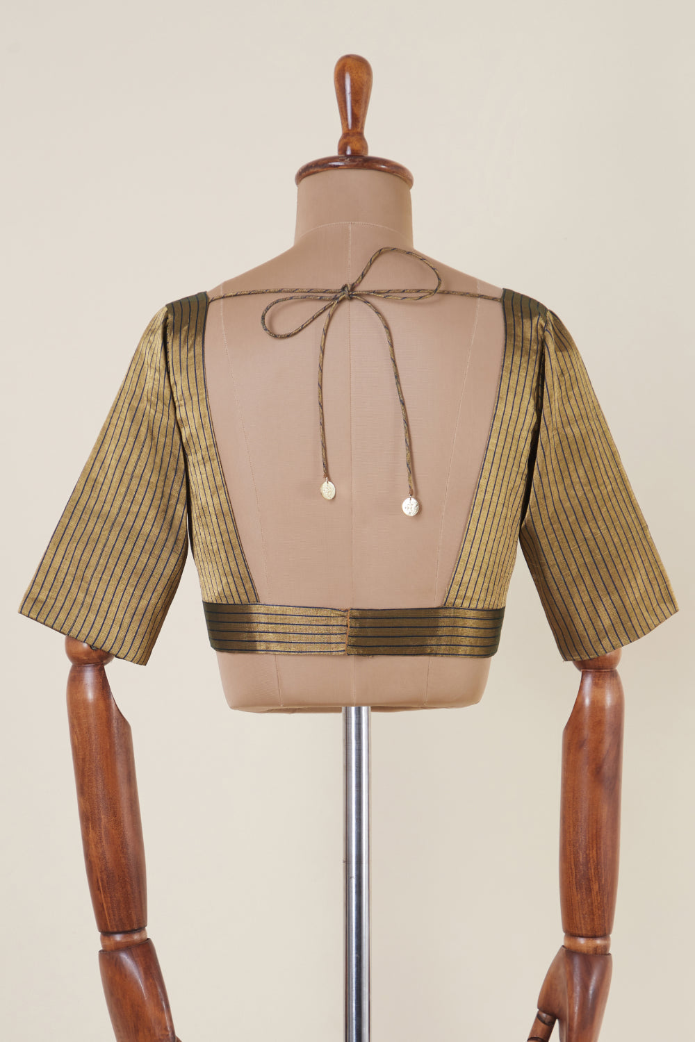 Naveli Dressfolk