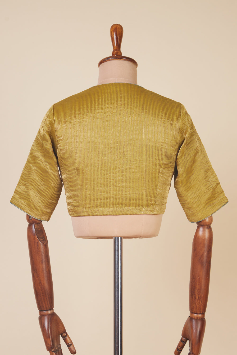 Charvi Dressfolk
