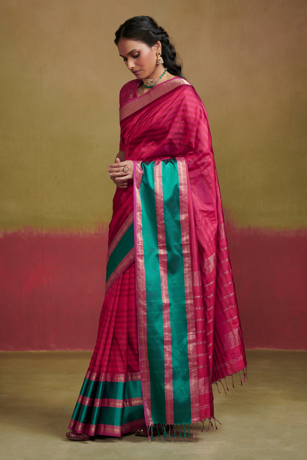 Navrani Dressfolk
